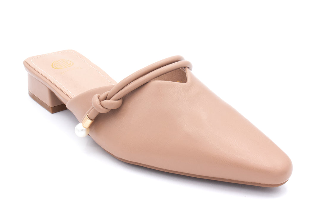 BRINLEY L.NUDE