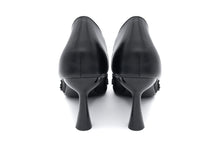 LONDON BLACK