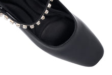 PETULA BLACK