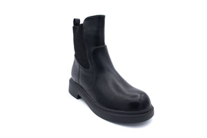 YASIN BLACK